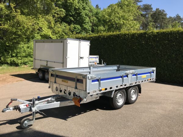 Plateau aanhangwagen