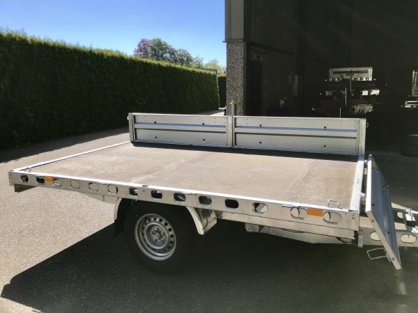 Plateauwagen 1300 kg